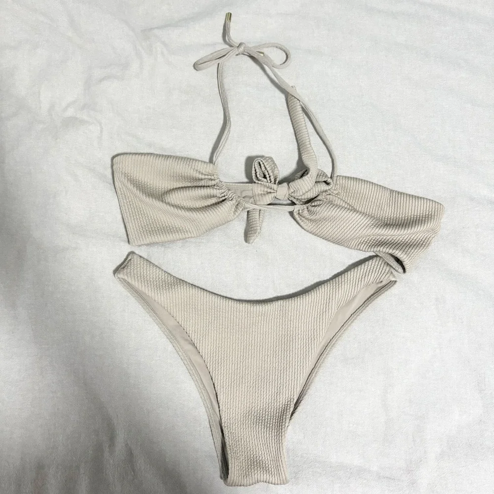Monday Swimwear Sand‎ Copacabana Top L Byron M Bottom Beige